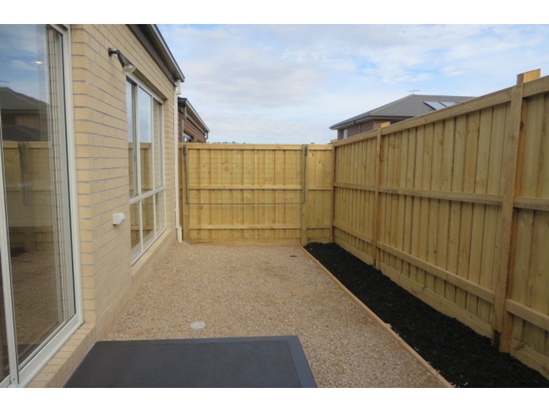 11 Belloza Way, Mernda VIC 3754