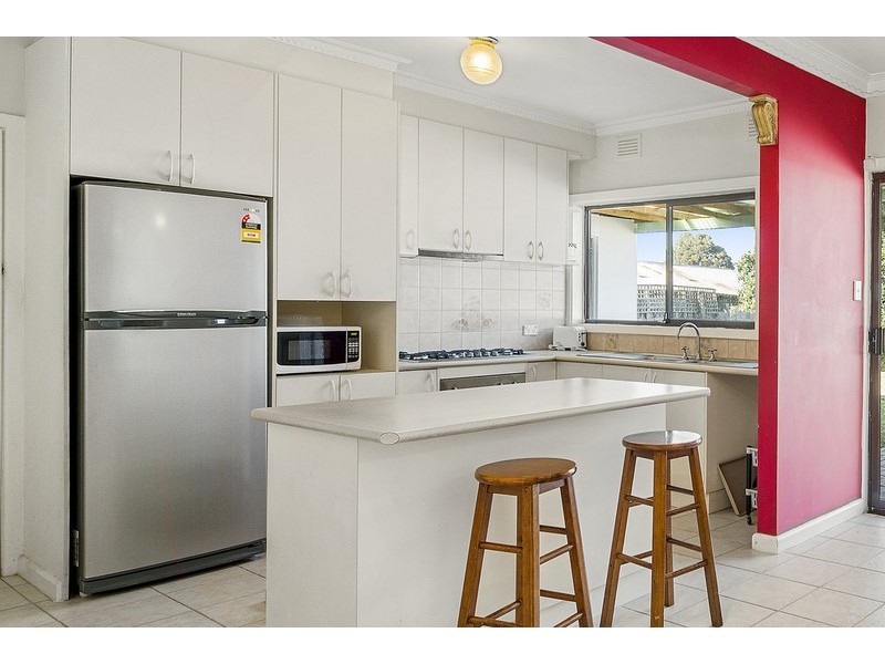 17 Arndell Street, Thomastown VIC 3074