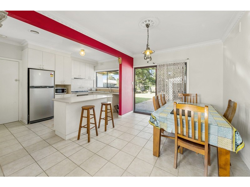 17 Arndell Street, Thomastown VIC 3074