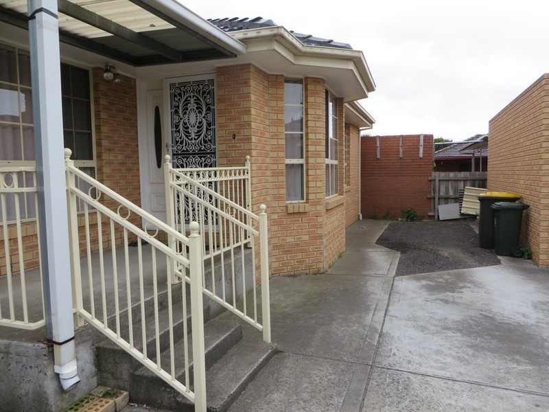 2/4 Anderson Street, Lalor VIC 3075