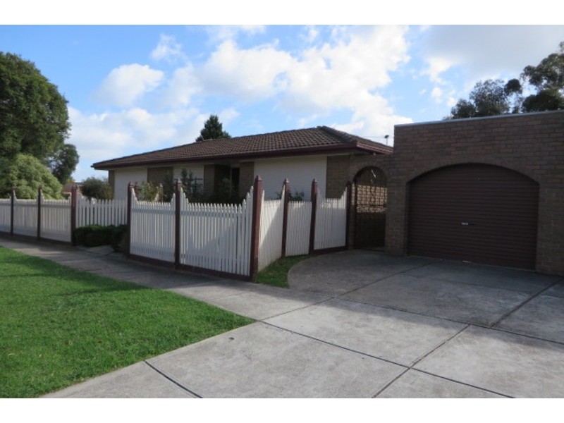 2 Christie Avenue, Mill Park VIC 3082