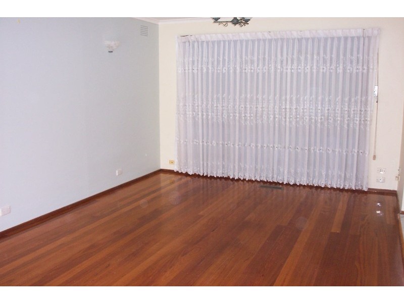 2 Christie Avenue, Mill Park VIC 3082