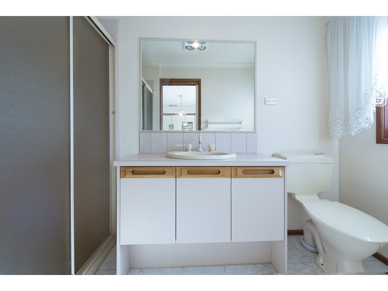 36 Blackman Avenue, Mill Park VIC 3082