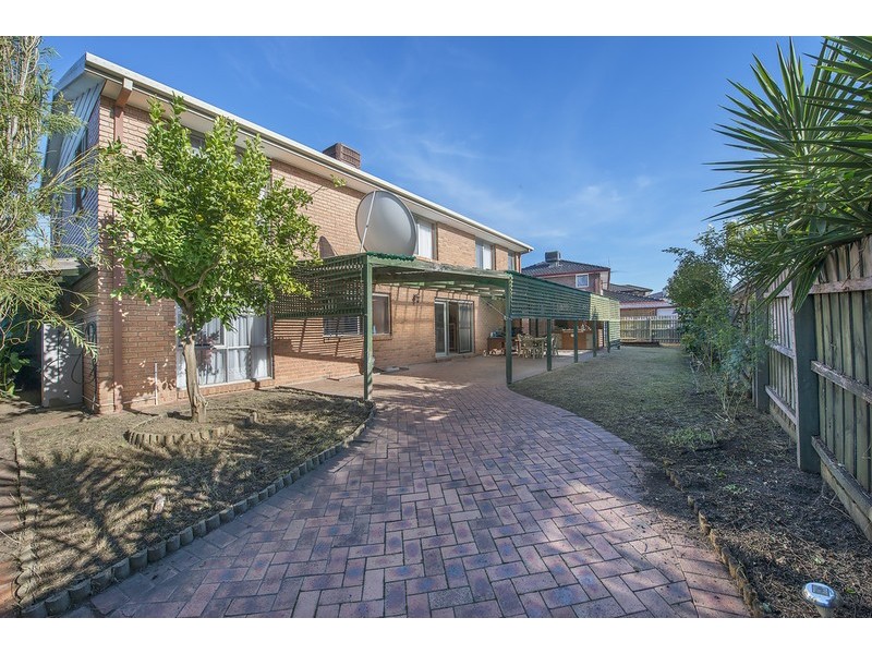 36 Blackman Avenue, Mill Park VIC 3082