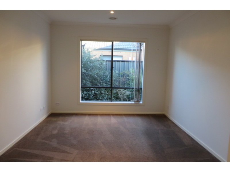 16 Pearson Road, Mernda VIC 3754