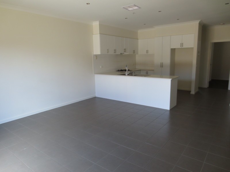 294 The Lakes Boulevard, South Morang VIC 3752