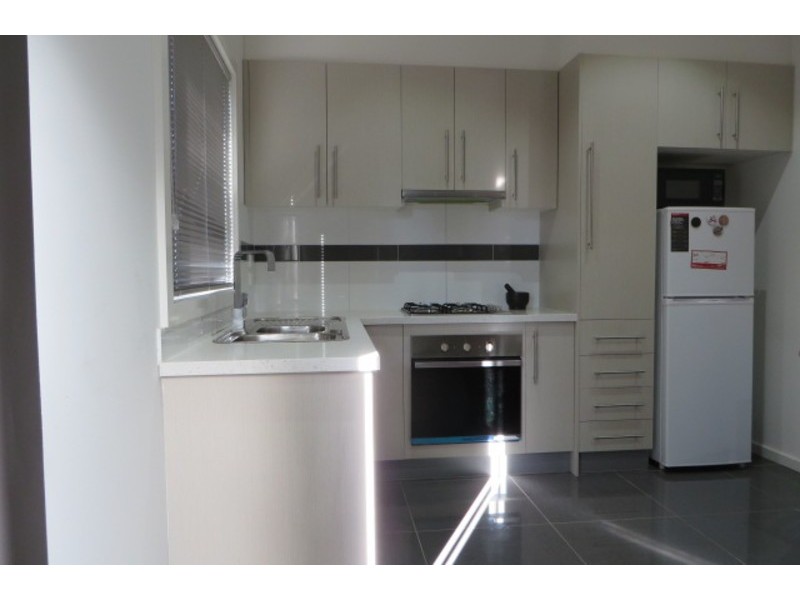 1/13 Hall Street, Epping VIC 3076