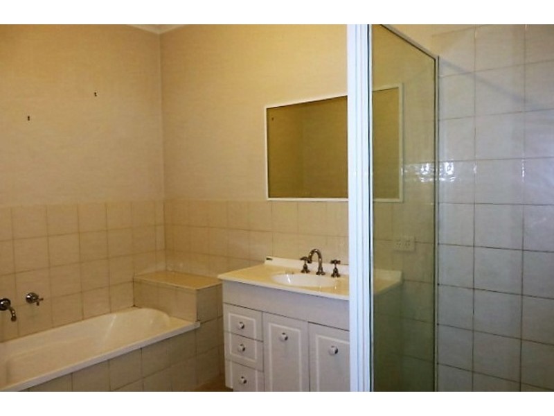 34 Nirvana Drive, South Morang VIC 3752