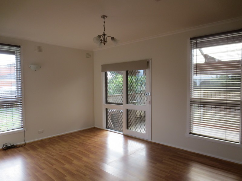 104 Mill Park Drive, Mill Park VIC 3082