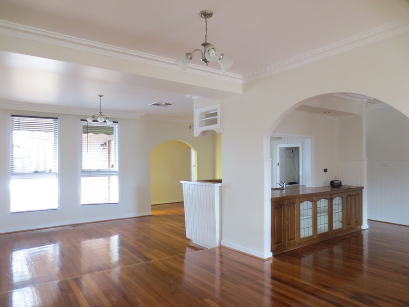 104 Mill Park Drive, Mill Park VIC 3082