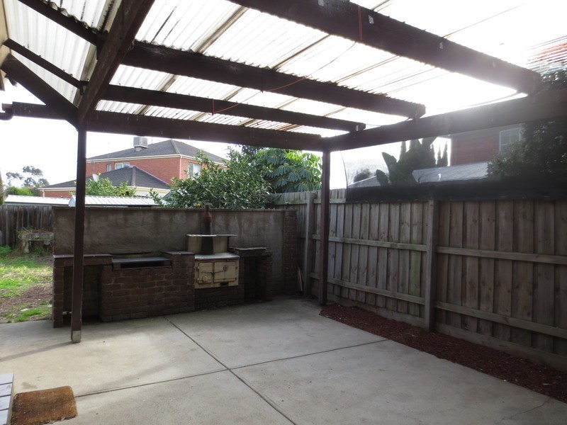 104 Mill Park Drive, Mill Park VIC 3082