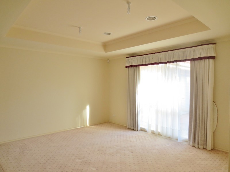 129 Morang Drive, Mill Park VIC 3082