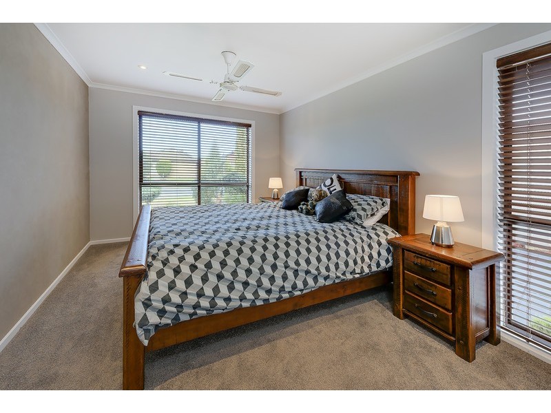 6 Kelsey Court, Craigieburn VIC 3064