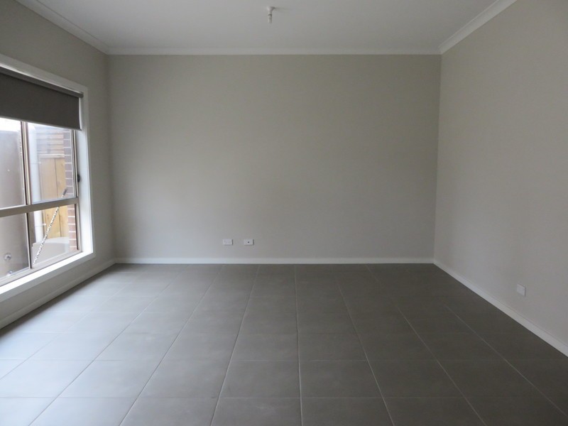 6 Pittard Walk, Epping VIC 3076