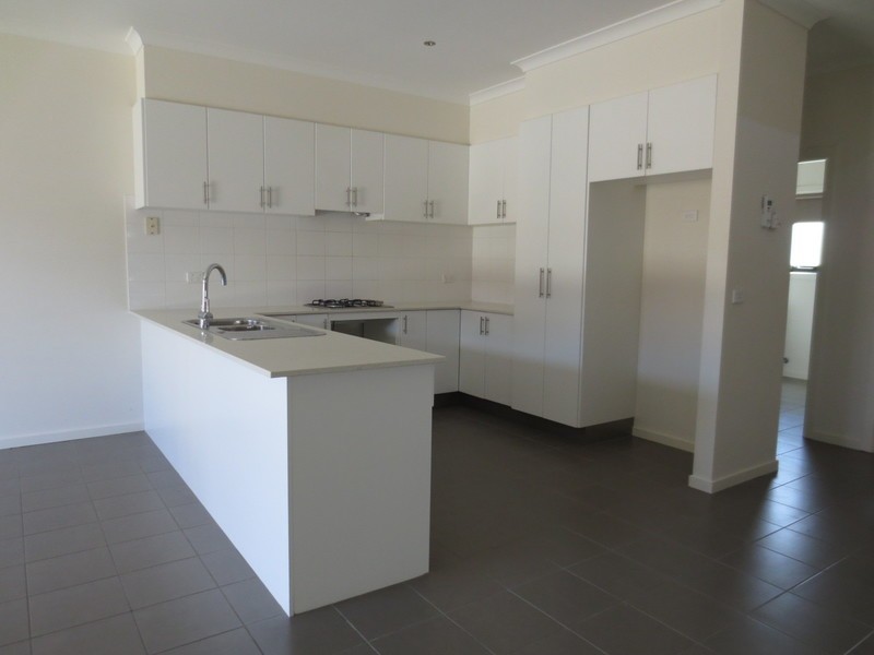 294 The Lakes Boulevard, South Morang VIC 3752