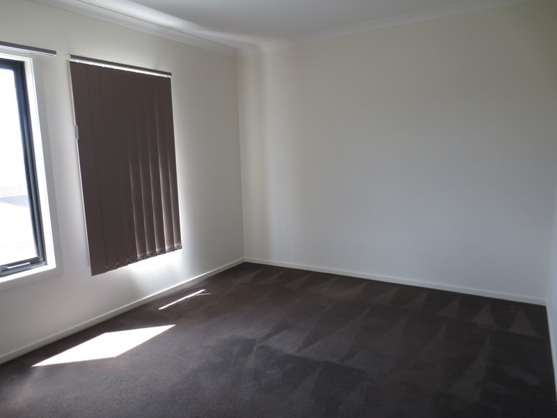 294 The Lakes Boulevard, South Morang VIC 3752