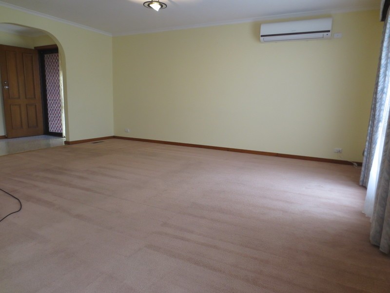 75 Centenary Drive, Mill Park VIC 3082