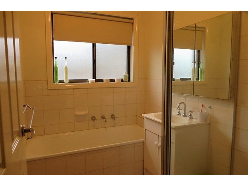 12 Flemington Drive, Mill Park VIC 3082