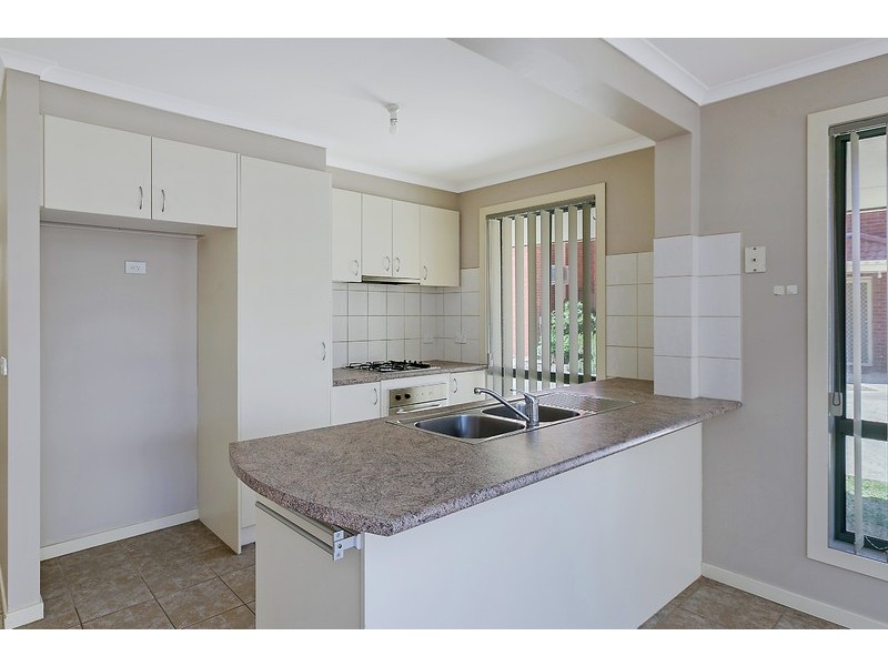 16 Pace Circuit, South Morang VIC 3752