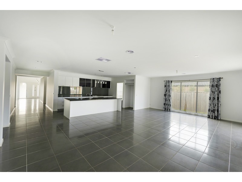 21 Renaissance Boulevard, Mernda VIC 3754