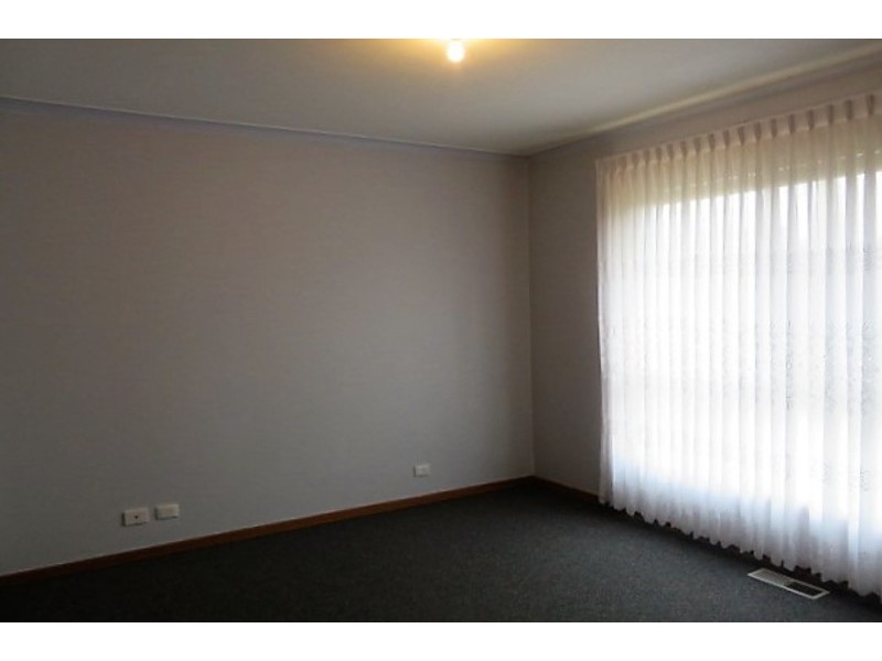 19 Carroll Crescent, Mill Park VIC 3082