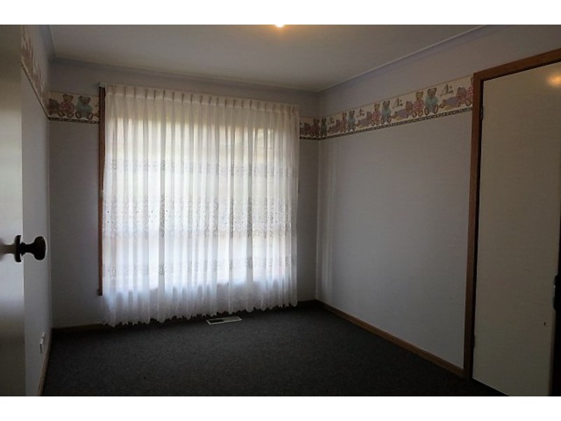 19 Carroll Crescent, Mill Park VIC 3082