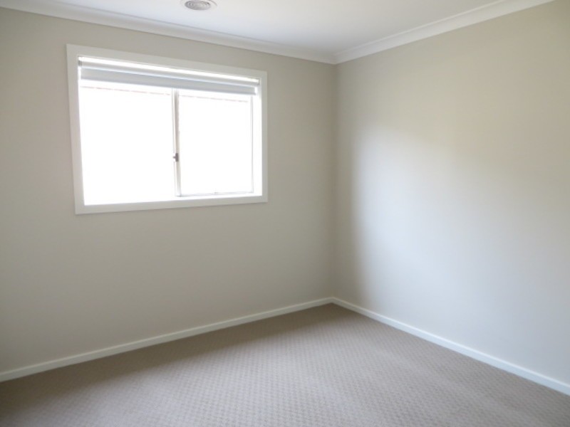 42 Sissinghurst Parade, Mernda VIC 3754