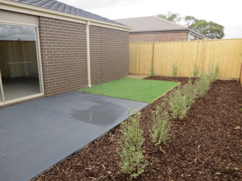 42 Sissinghurst Parade, Mernda VIC 3754