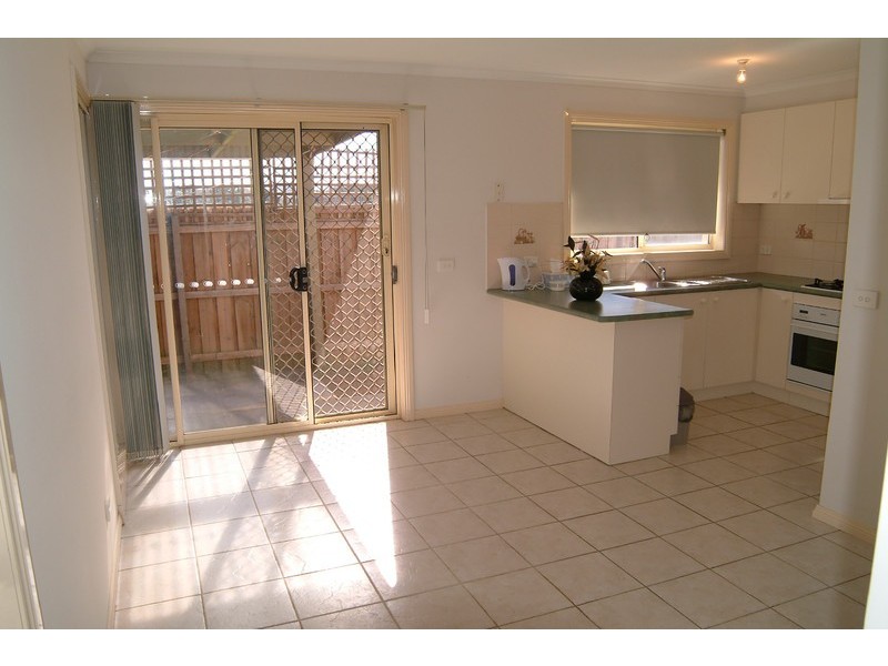 2/4 Bean Court, Mill Park VIC 3082