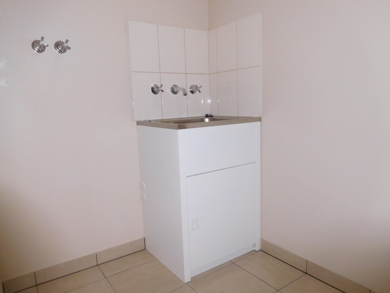 2/6 Uren Court, Thomastown VIC 3074