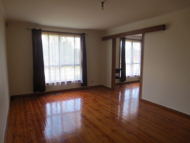 6 Pickworth Drive, Mill Park VIC 3082