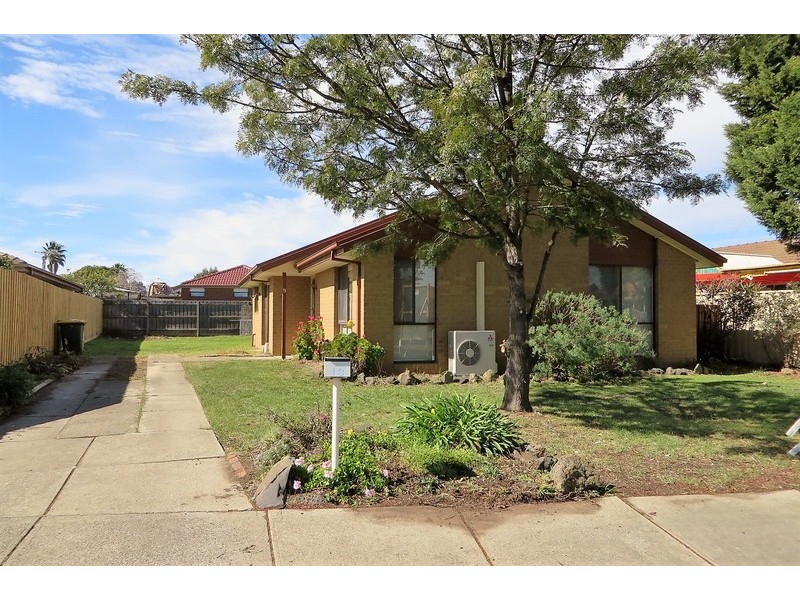 13 Redwood Court, Mill Park VIC 3082