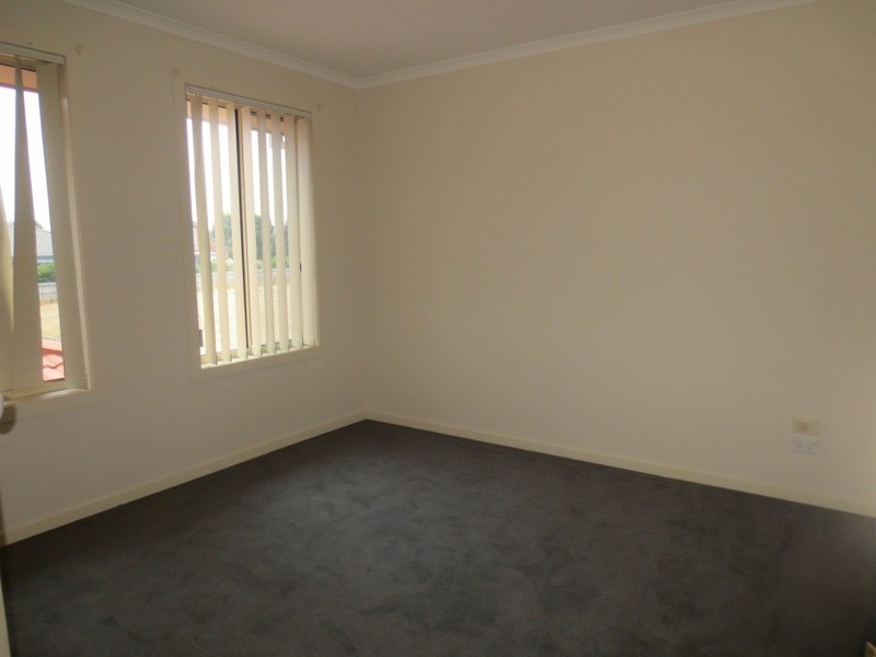 31 Pace Circuit, South Morang VIC 3752