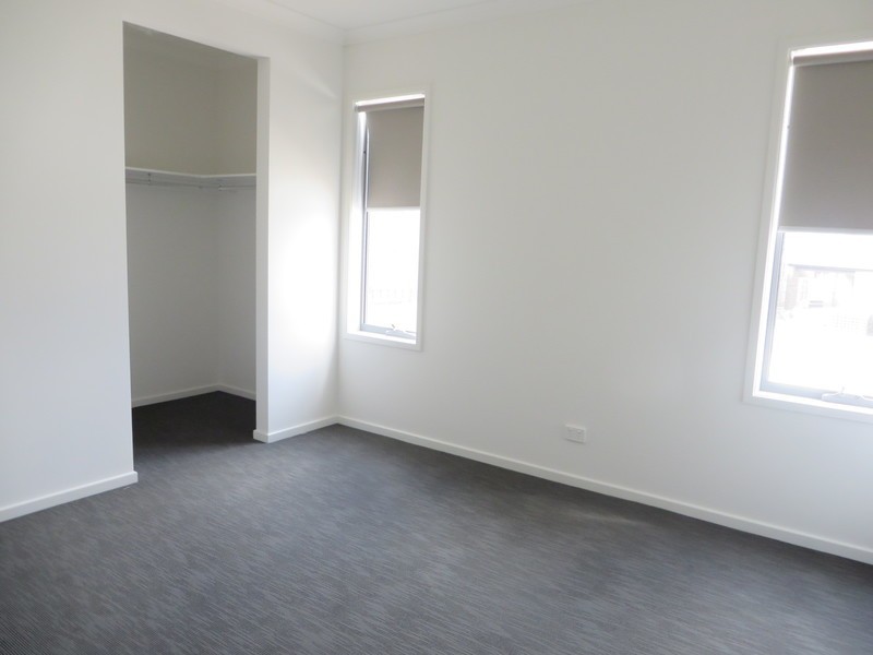 6 Witchazel Drive, South Morang VIC 3752