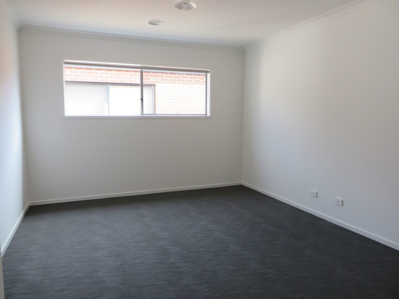 6 Witchazel Drive, South Morang VIC 3752