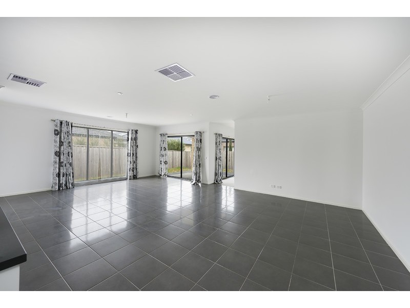21 Renaissance Boulevard, Mernda VIC 3754