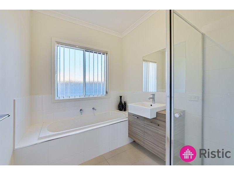 8 Efficient Street, Epping VIC 3076
