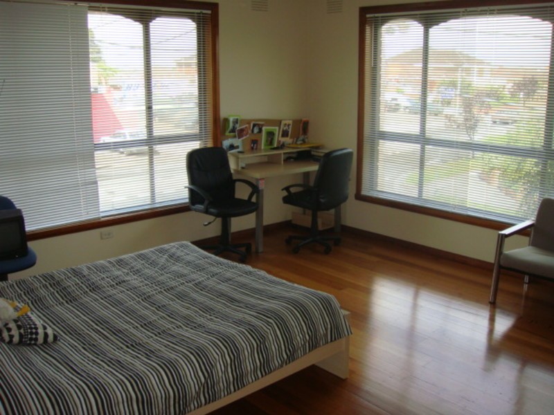 Room 1, 96 Dunne Street, Kingsbury VIC 3083