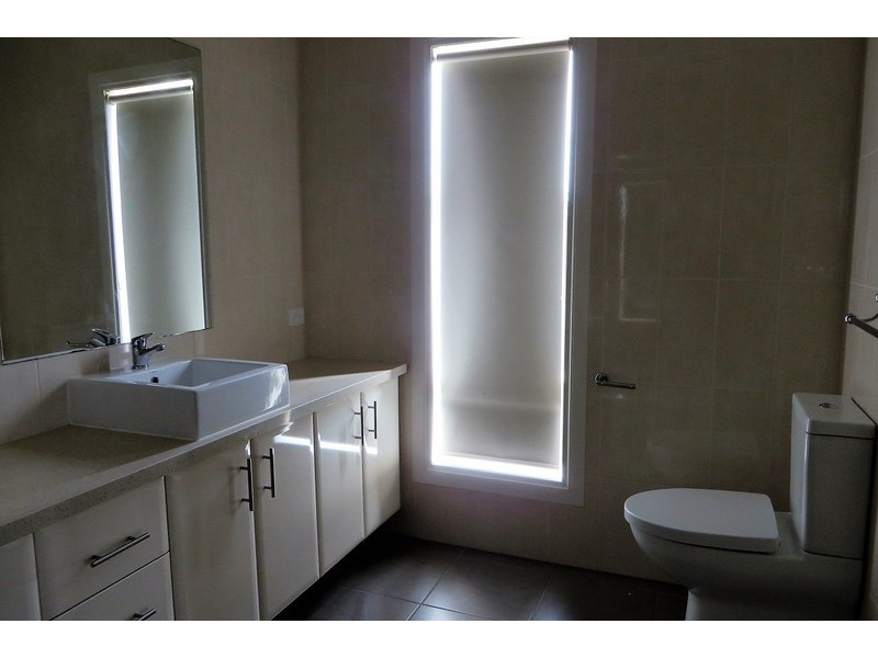 10 Prilep Heights, Lalor VIC 3075