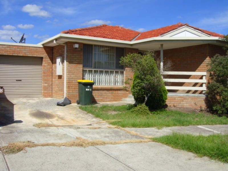 8 Avonmore Close, Mill Park VIC 3082