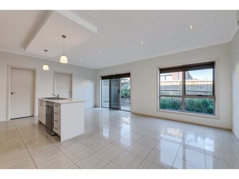 3 Mecklenburg Close, Epping VIC 3076