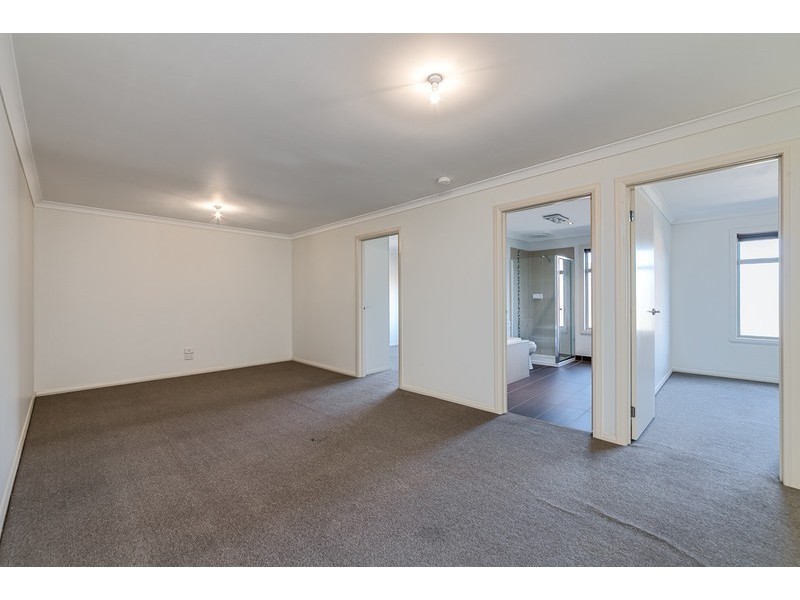 3 Mecklenburg Close, Epping VIC 3076