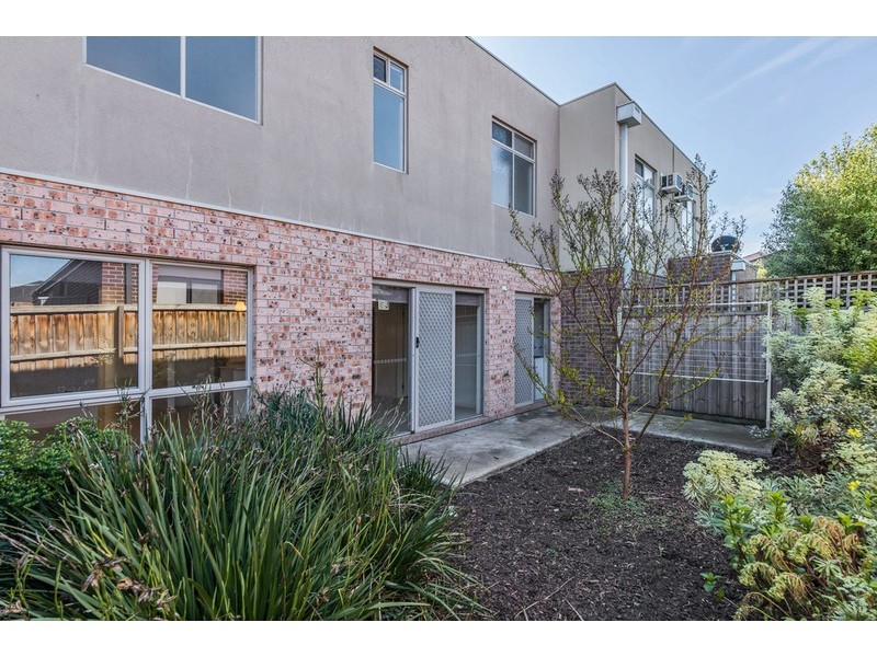 3 Mecklenburg Close, Epping VIC 3076