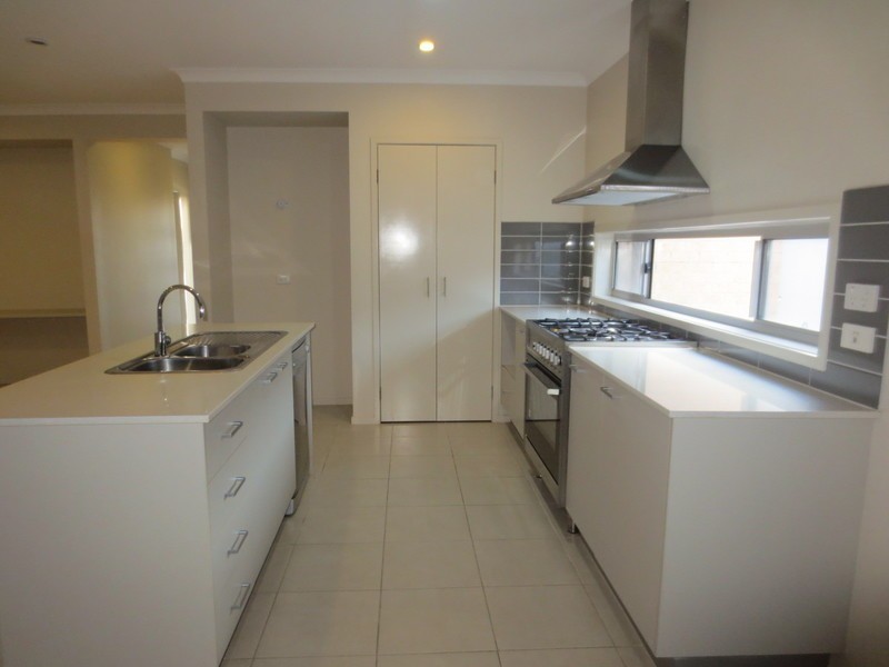 32 Pearson Road, Mernda VIC 3754