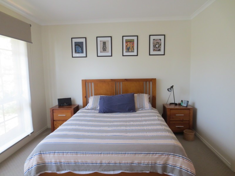4 Bentley Way, Mill Park VIC 3082