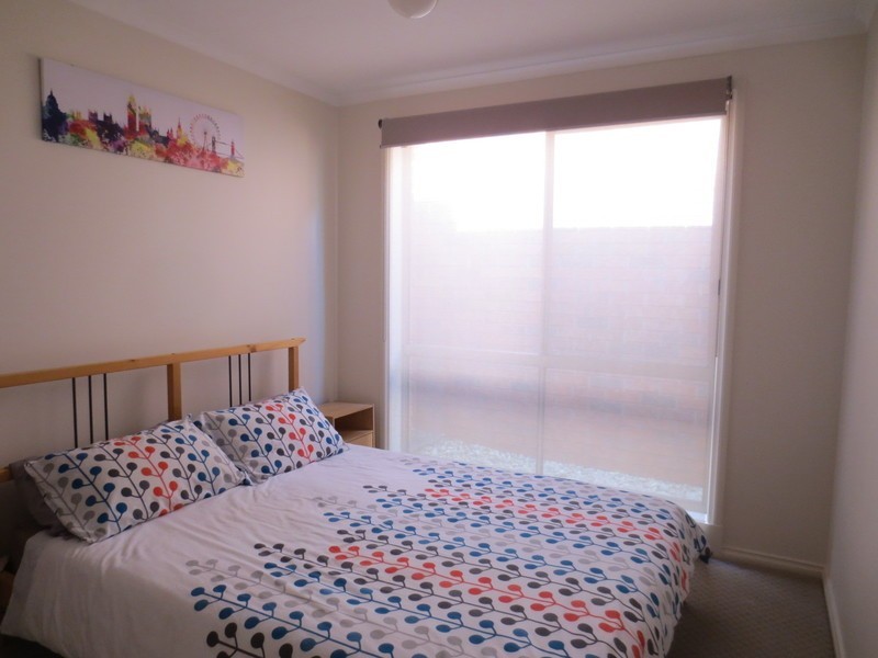 4 Bentley Way, Mill Park VIC 3082