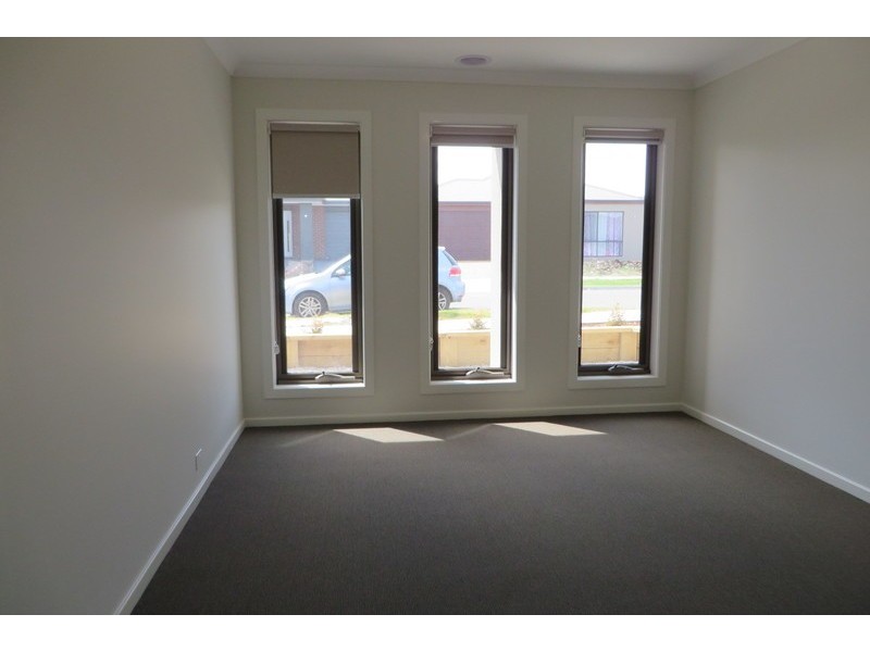 19 Belloza Way, Mernda VIC 3754