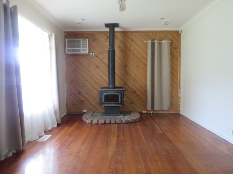 35 Clingin Street, Reservoir VIC 3073