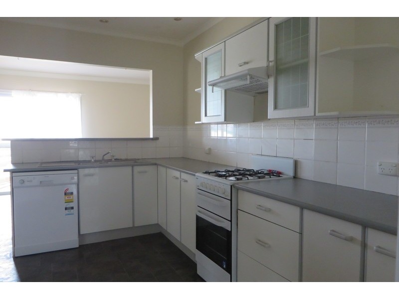 35 Clingin Street, Reservoir VIC 3073