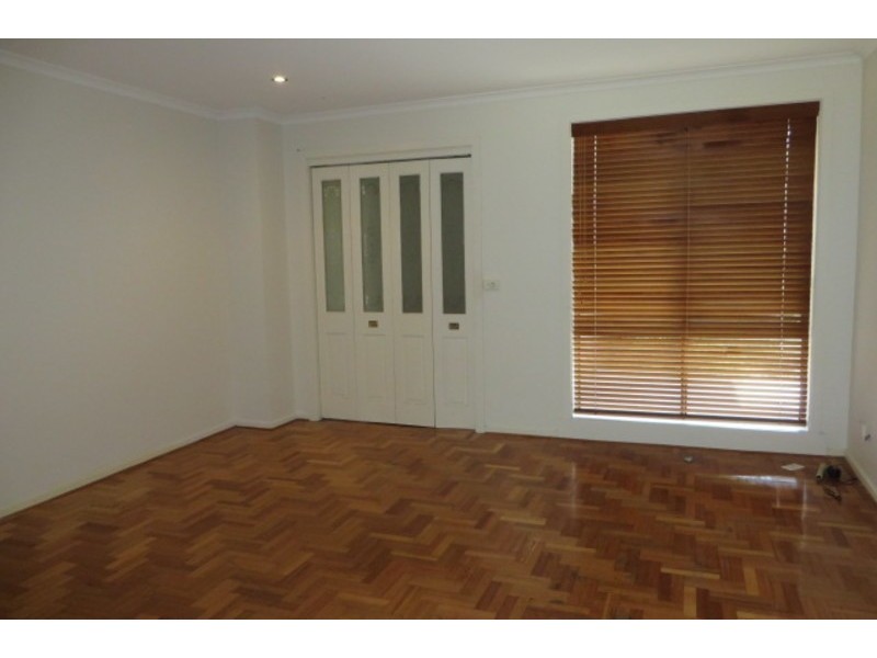 2 Westleigh Court, Mill Park VIC 3082